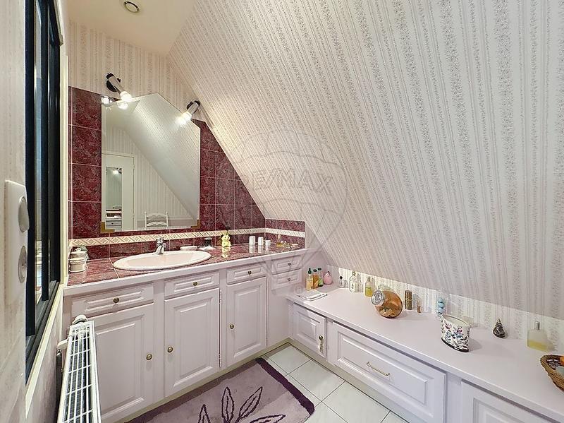 Maison - 156 m² - 5 pièces