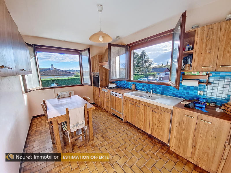 Maison - 97 m² - 5 pièces