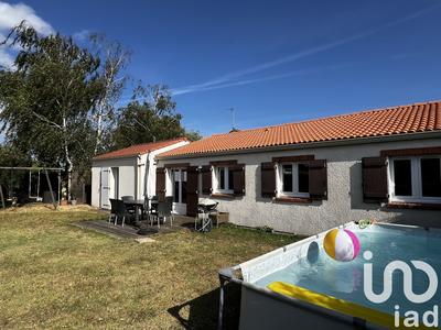 Maison - 96 m² - 5 pièces