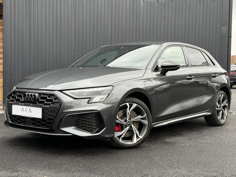 Audi A3 sportback 45 TFSIe s-line s-Tronic Tva