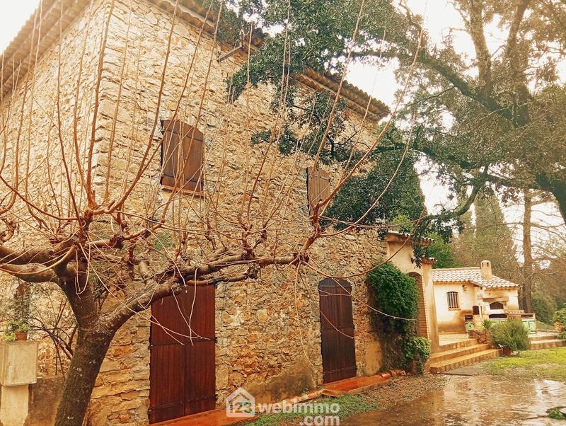 Villa - 180 m² - 5 pièces