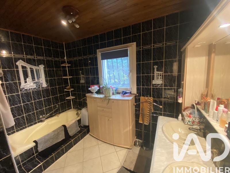 Maison - 145 m² - 7 pièces