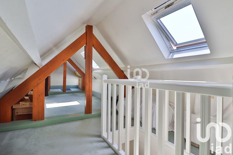 Maison - 201 m² - 6 pièces