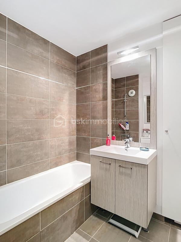 Appartement - 81 m² - 4 pièces