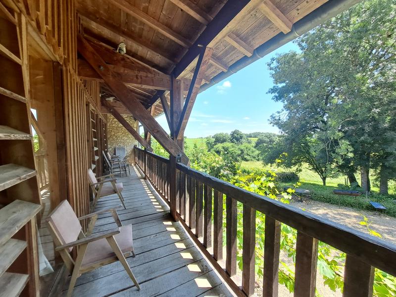 Maison - 362 m² - 9 pièces