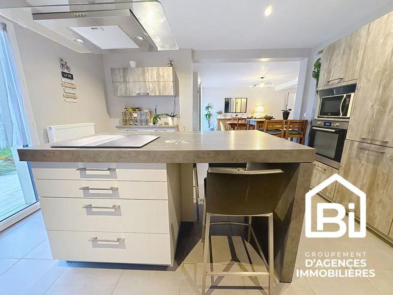 Maison - 145 m² - 6 pièces