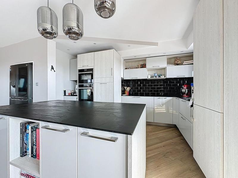 Appartement - 106 m² - 4 pièces