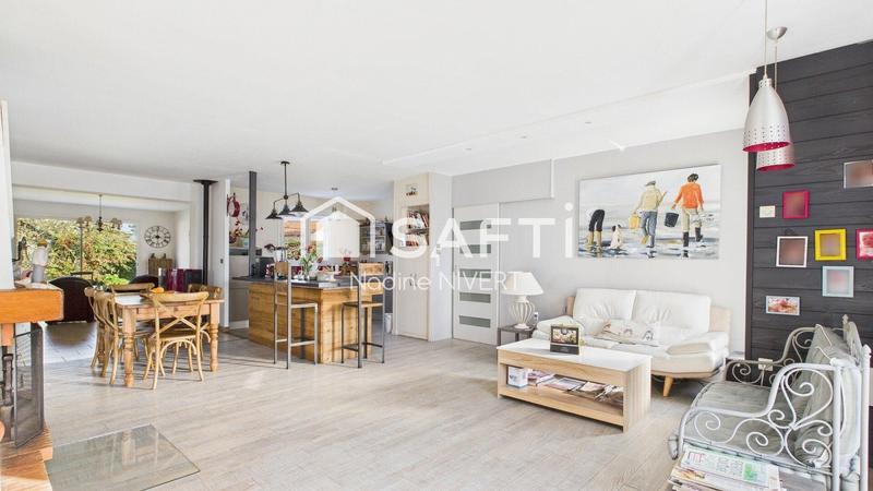 Maison - 155 m² - 7 pièces