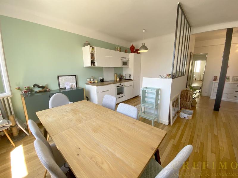 Appartement - 82 m² - 3 pièces