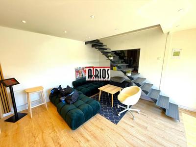 Local d'activité / Entrepôt - 285 m²