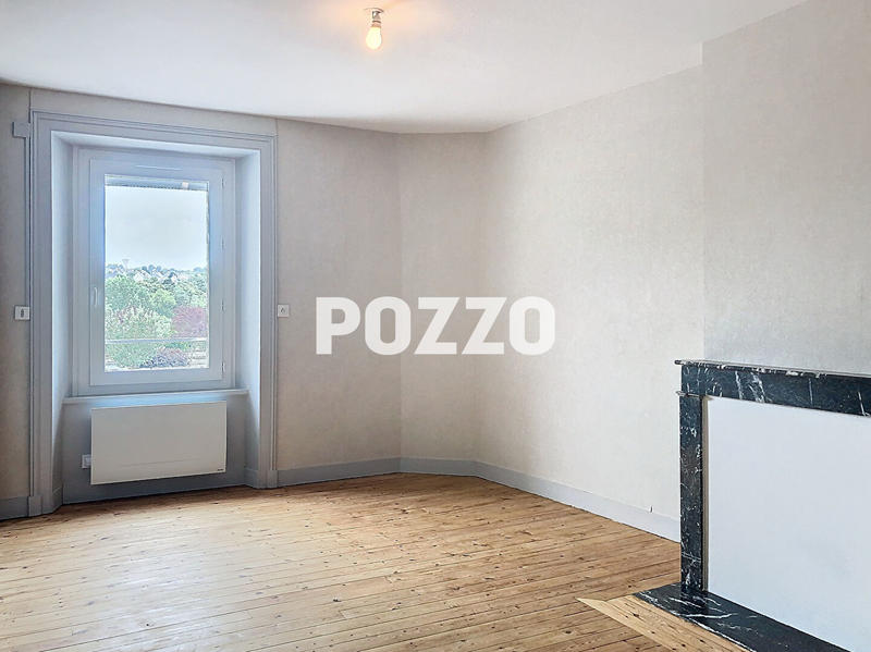 Maison - 181 m² - 7 pièces