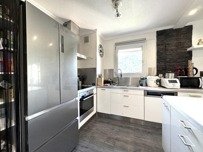 Appartement - 86 m² - 4 pièces