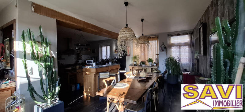 Maison ancienne - 210 m² - 9 pièces