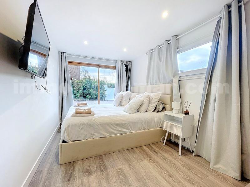 Maison - 184 m² - 7 pièces