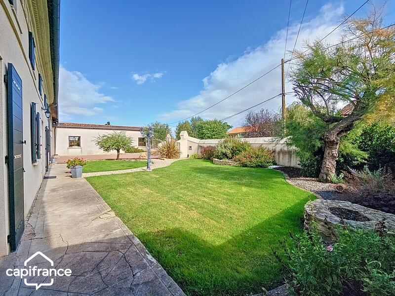 Maison - 151 m² - 8 pièces