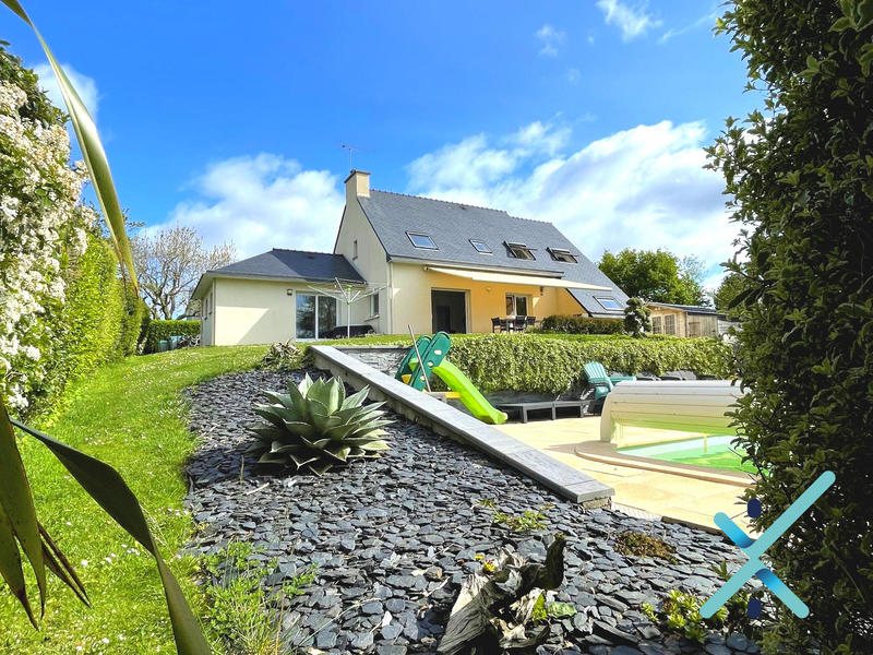 Maison contemporaine - 153 m² - 7 pièces