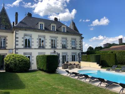 Château - 406 m² - 11 pièces