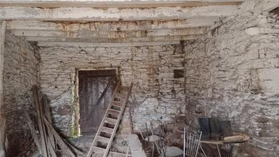 Maison ancienne - 170 m² - 2 pièces