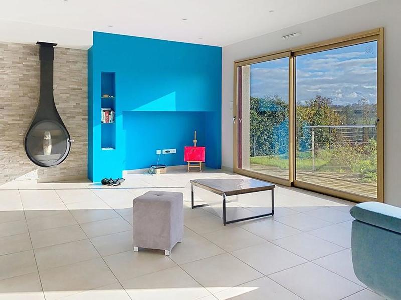 Maison - 325 m² - 11 pièces