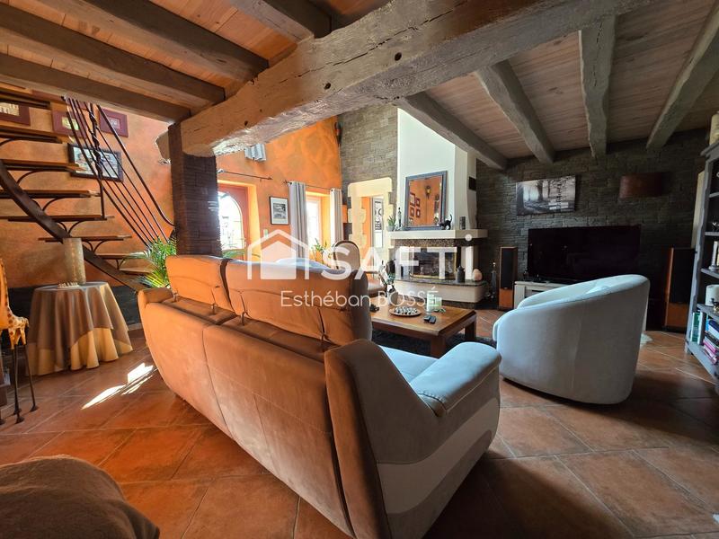 Maison - 137 m² - 5 pièces