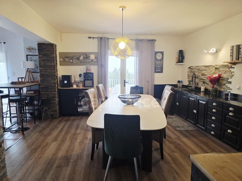 Maison - 190 m² - 6 pièces