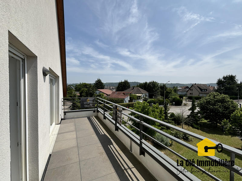 Appartement - 93 m² - 5 pièces