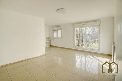 Appartement - 83 m² - 5 pièces