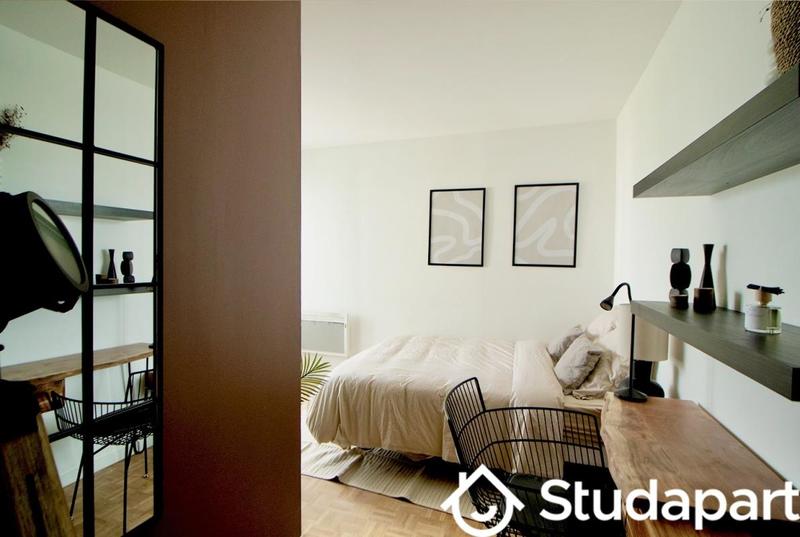 Chambre - 13 m² - 1 pièce