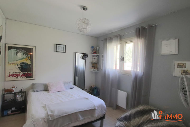 Maison - 200 m² - 6 pièces