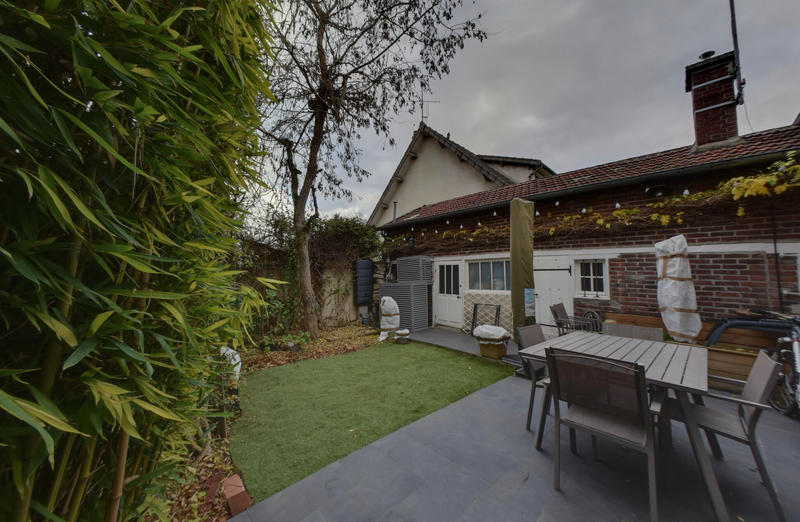 Maison - 95 m² - 5 pièces