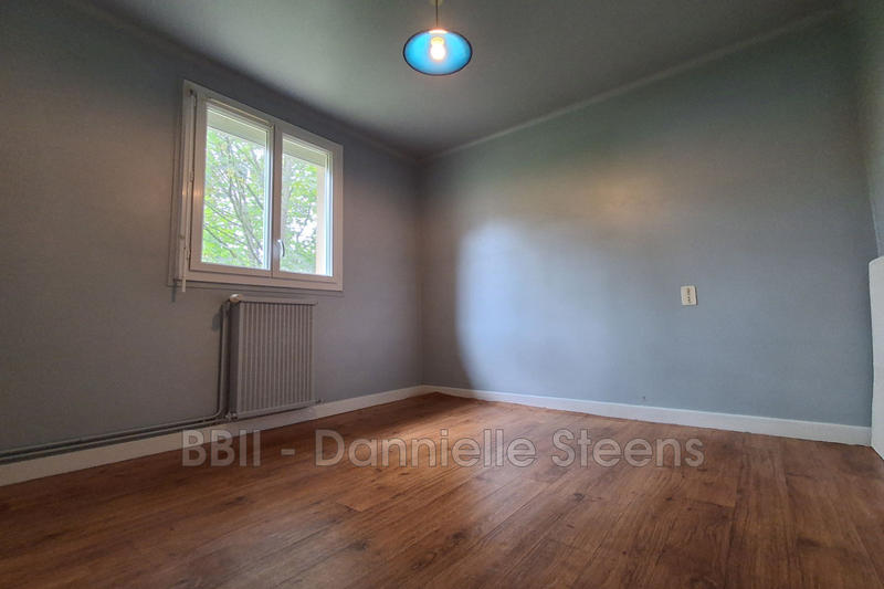 Maison - 216 m² - 10 pièces