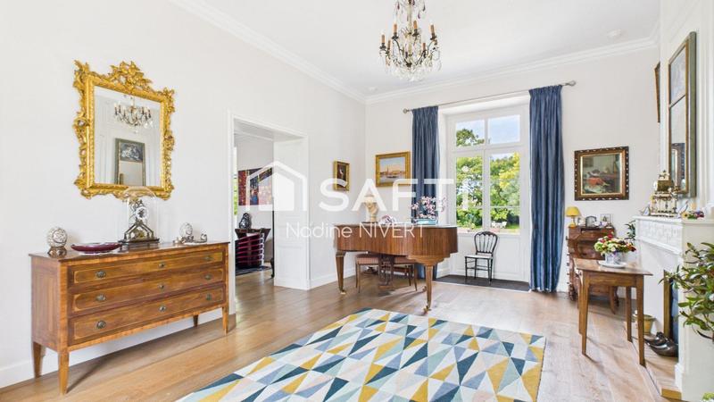 Maison de maîtres - 310 m² - 7 pièces