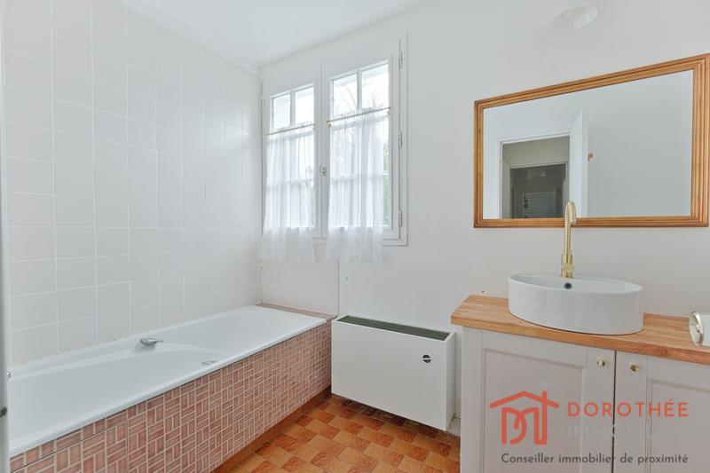 Maison - 176 m² - 7 pièces