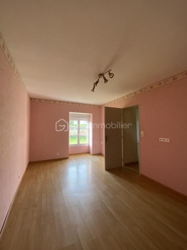 Maison - 92 m² - 5 pièces
