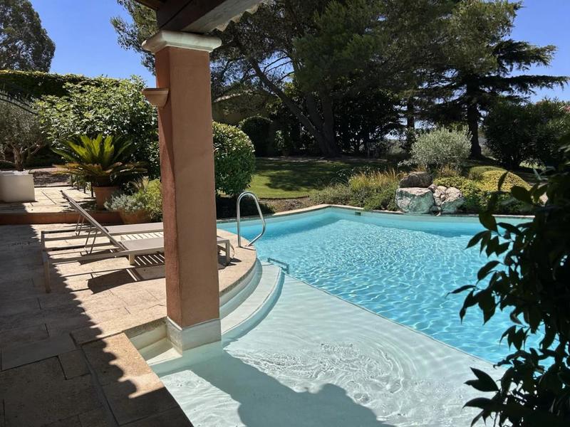 Maison - 137 m² - 4 pièces