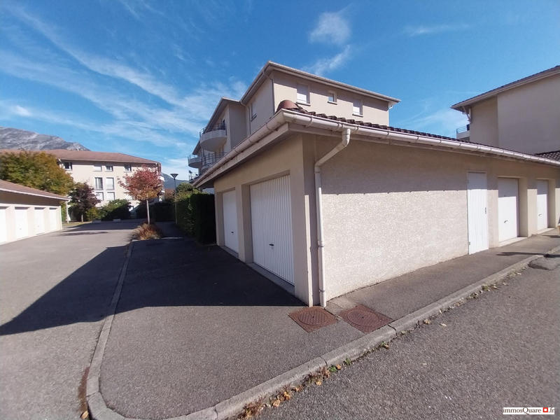 Appartement - 82 m² - 4 pièces