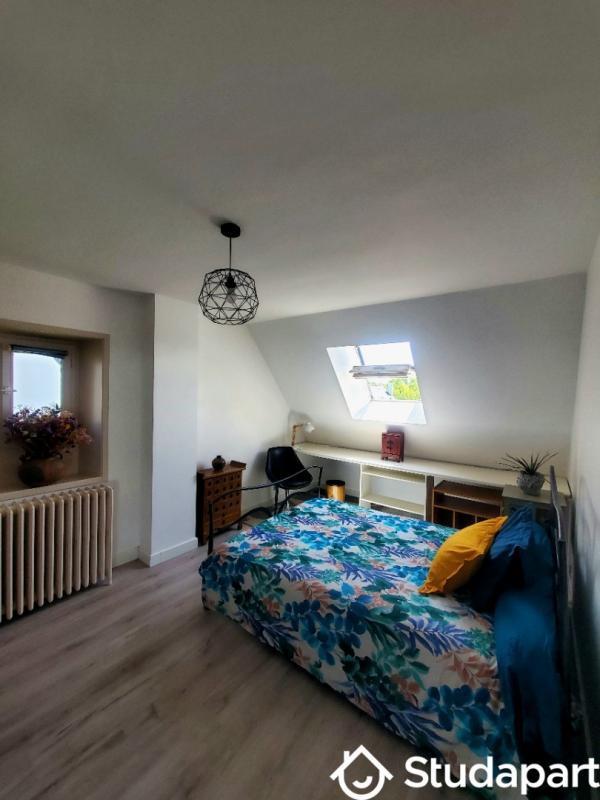 Chambre - 12 m² - 1 pièce
