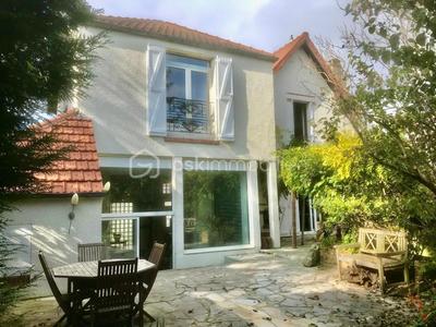 Maison - 155 m² - 7 pièces