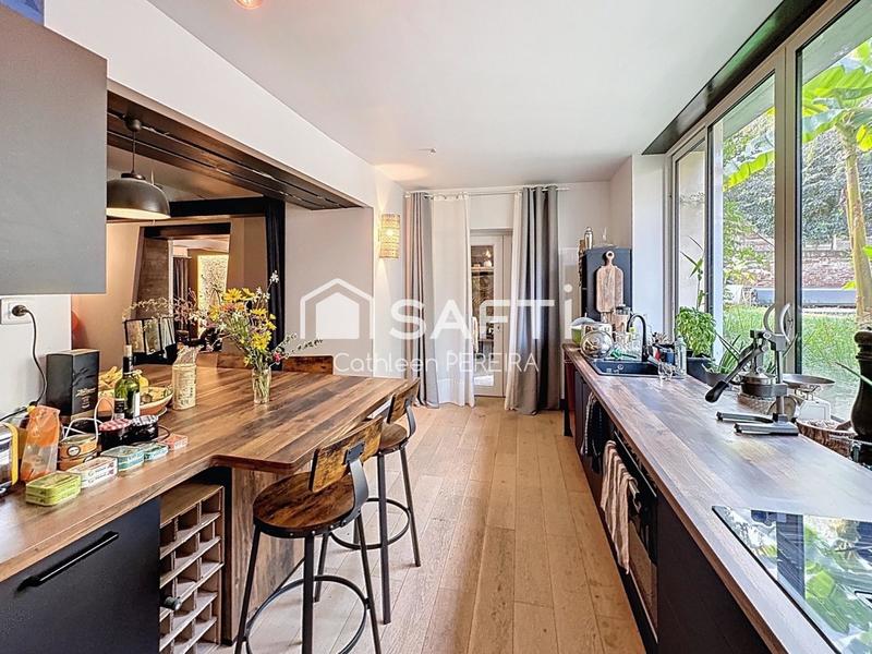 Maison - 485 m² - 5 pièces