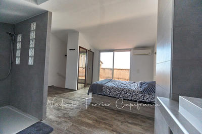 Appartement - 95 m² - 5 pièces