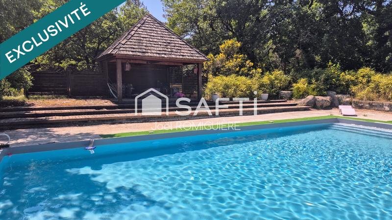 Maison - 200 m² - 5 pièces