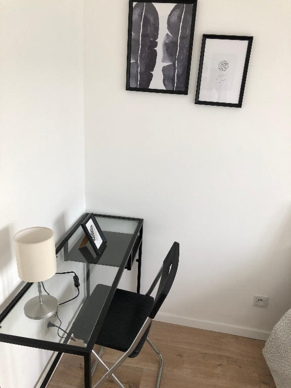 Chambre - 84 m² - 5 pièces