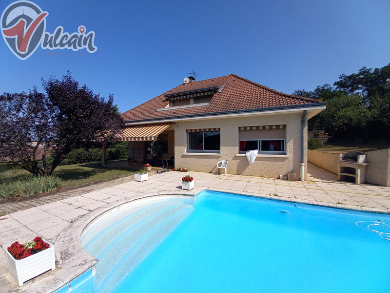 Maison - 207 m² - 5 pièces