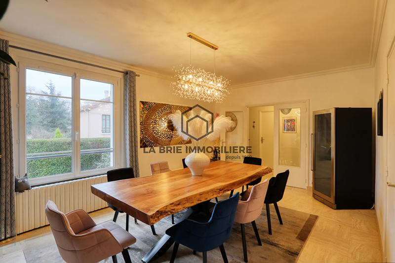 Maison - 122 m² - 6 pièces