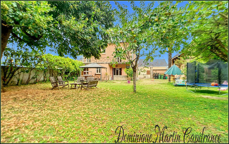 Maison - 218 m² - 10 pièces