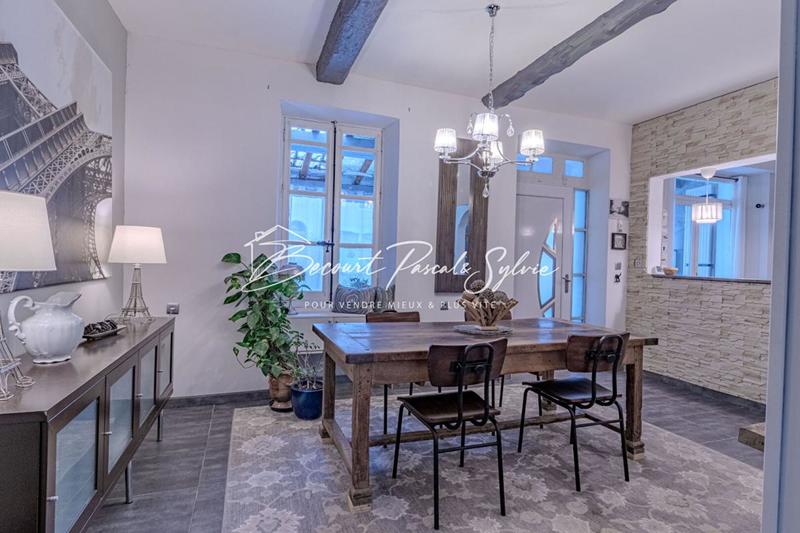 Maison - 144 m² - 7 pièces