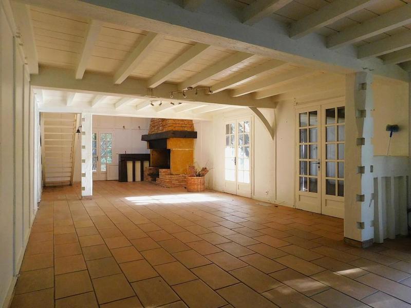 Maison - 213 m² - 7 pièces