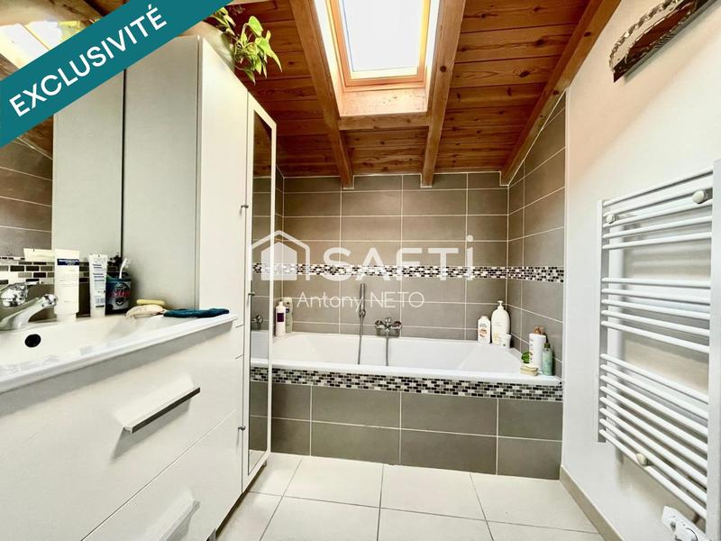 Maison - 84 m² - 4 pièces