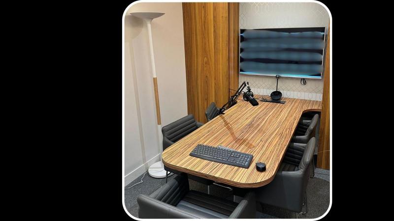 Bureau - 100 m² - 6 pièces