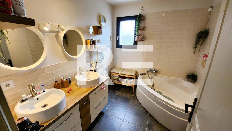 Villa - 138 m² - 5 pièces